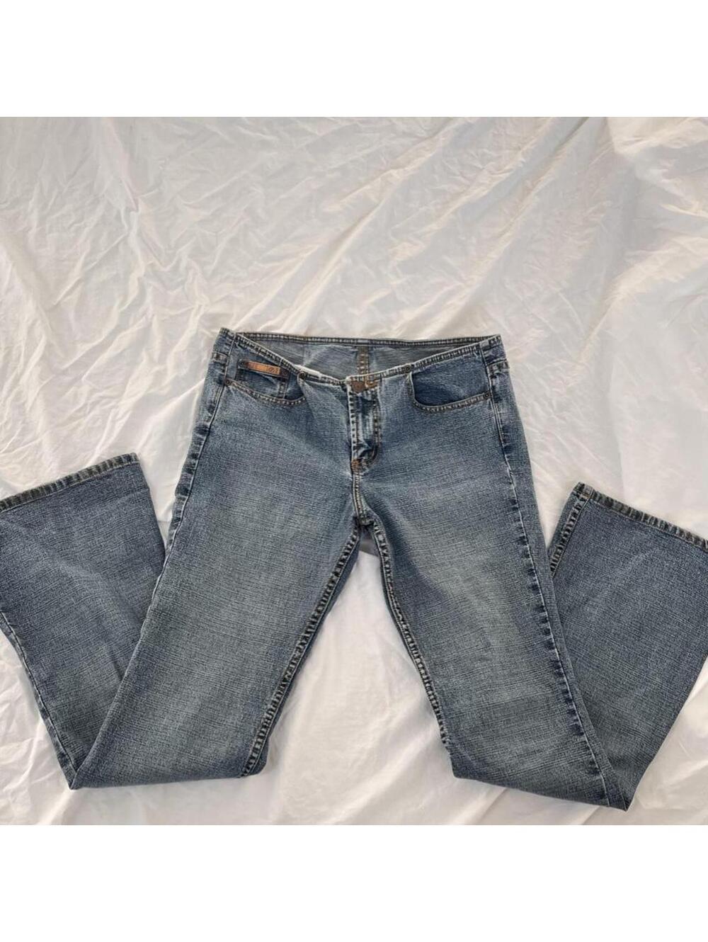 Vintage Lei Low rise blue denim jeans. Size 4